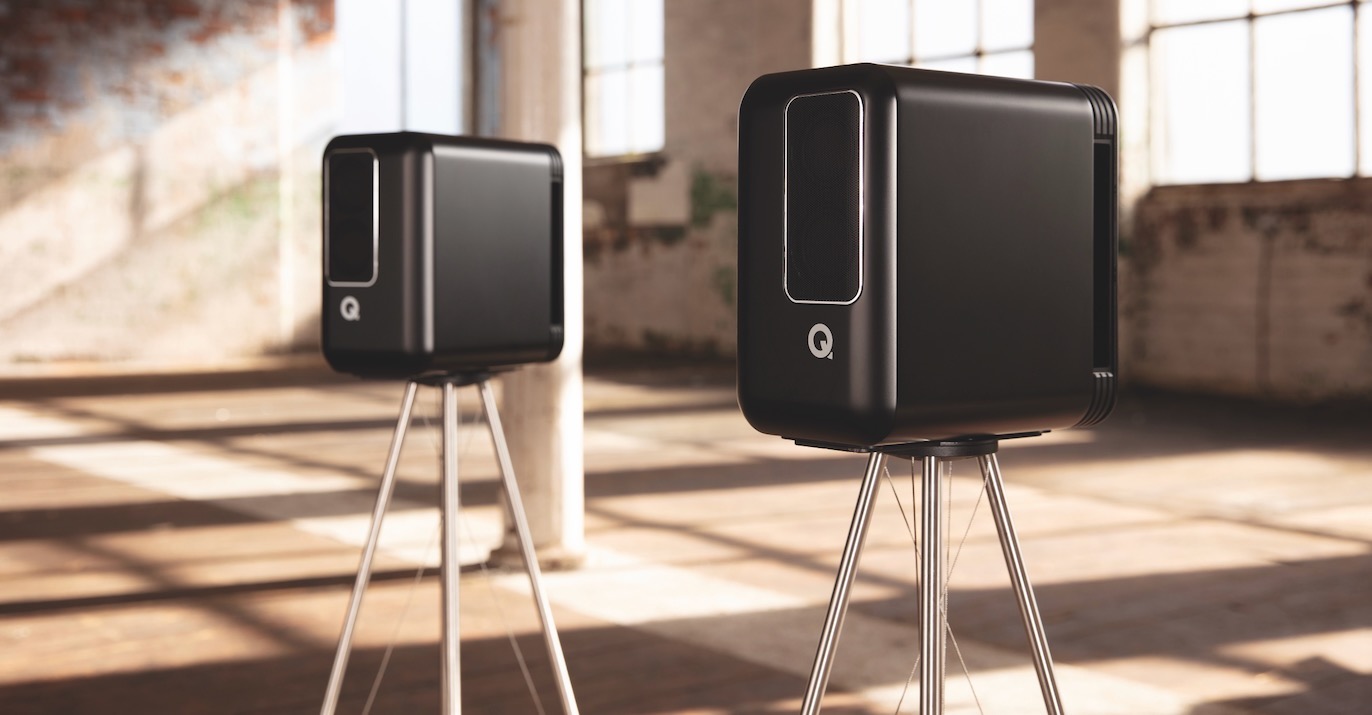 qactive-200-black-lifestyle
